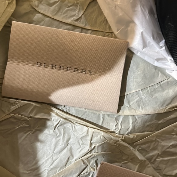 100 authentic Burberry women riding boot - Picture 8 of 8
